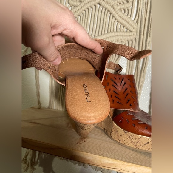 Maurice’s size 9 wedges - Picture 4 of 4